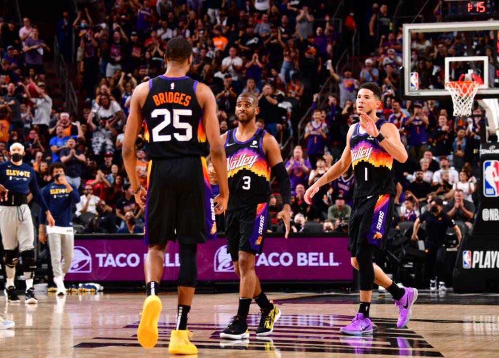 但纽卡在低 但纽卡在低