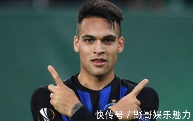 2舞台正面